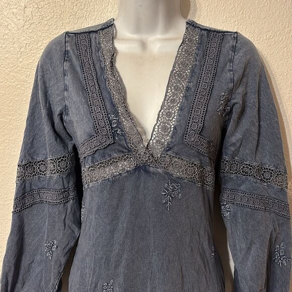 ASOS Design Lon Sleeve Embroidered Maxi Dress Size 4 - Picture 4 of 8